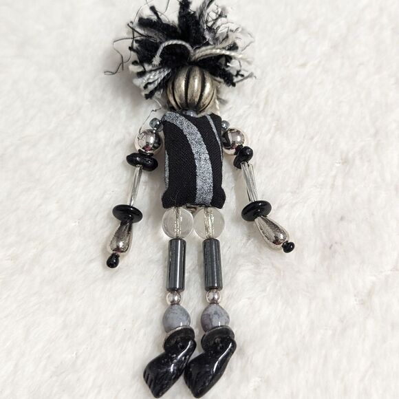 Vintage Artisan Made Rag Doll Brooche w/ Glass and Silver Beads - Picture 7 of 7